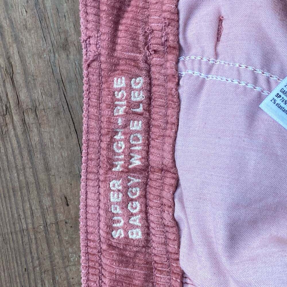 American Eagle Super High-Rise Baggy Wide Leg Corduroy Cargo Pants 8 Short - Picture 4 of 9